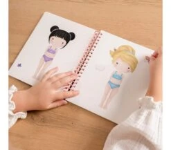 Little Dutch ALBUM CON STICKERS DRESS ME UP - ROSA AND FRIENDS 9 Little Dutch ALBUM CON STICKERS DRESS ME UP - ROSA AND FRIENDS -Magasin De Jouets Pour Bébés Et Tout-Petits album con stickers dress me up rosa and friends little dutch 2