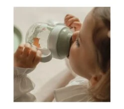 Little Dutch BICCHIERE TAZZA CON MANICI - LITTLE FARM -Magasin De Jouets Pour Bébés Et Tout-Petits bicchiere tazza con manici little farm little dutch 2