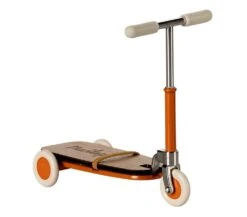 Maileg MICRO - MONOPATTINO TOPO - ARANCIO