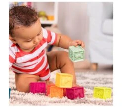 ONE TWO SQUEEZE - CUBI MORBIDI IN RILIEVO -Magasin De Jouets Pour Bébés Et Tout-Petits one two squeeze cubi morbidi in rilievo b toys 2