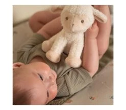 Little Dutch PELUCHE PECORA LITTLE FARM 17 CM -Magasin De Jouets Pour Bébés Et Tout-Petits peluche pecora little farm 17 cm ld8829 17 cm little dutch 2