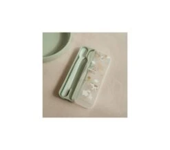 Little Dutch SET CUCCHIAINI SVEZZAMENTO DA VIAGGIO CON CUSTODIA - LITTLE FARM -Magasin De Jouets Pour Bébés Et Tout-Petits set cucchiaini svezzamento da viaggio con custodia little farm 1