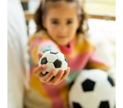 SMART GAMES - PLUG AND PLAY BALL PALLA DA CALCIO -Magasin De Jouets Pour Bébés Et Tout-Petits smart games plug and play ball rompicapo palla da calcio sg 513 4